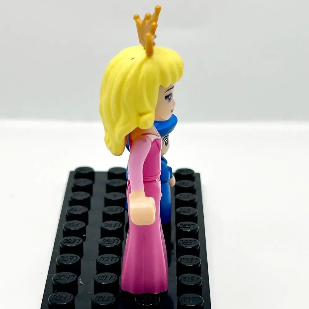 Lego Minifigure Disney Princess Sleeping Beauty & Good Fairy Merryweather 41152